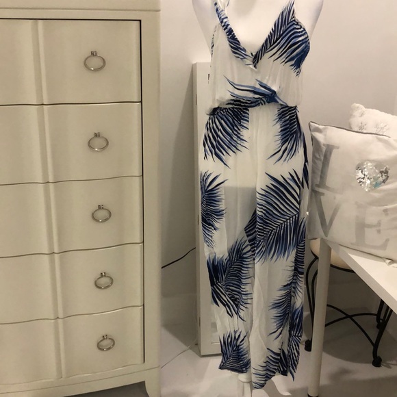 Pants - Romper pant white and Blue 🌴 New Size M